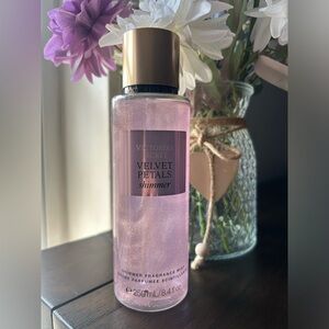 Velvet Petals Shimmer ✨ Victorias Secret